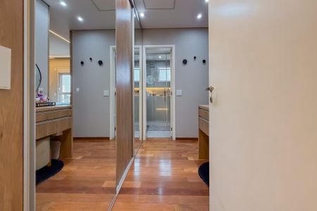 Apartamento à venda com 110m², 2 quartos e 2 vagasSuíte 1