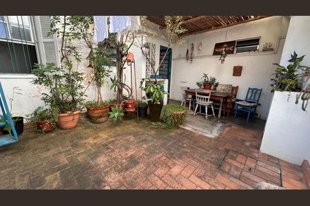 Casa à venda com 3 quartos, 186m² em Santo Amaro, São Paulo