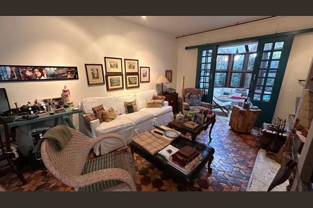 Casa à venda com 3 quartos, 186m² em Santo Amaro, São Paulo