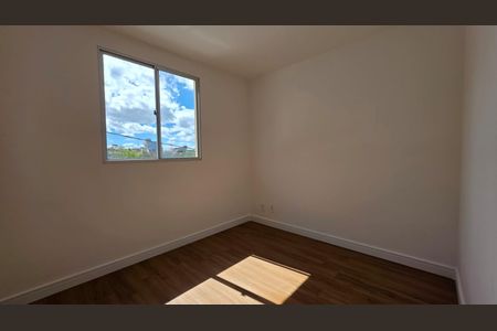 Apartamento à venda com 2 quartos, 55m² em Palmital Iii, Lagoa Santa