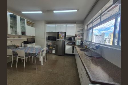 Apartamento à venda com 534m², 5 quartos e 3 vagasFoto 05