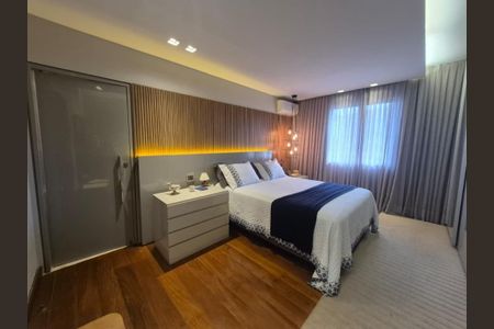 Apartamento à venda com 534m², 5 quartos e 3 vagasFoto 03