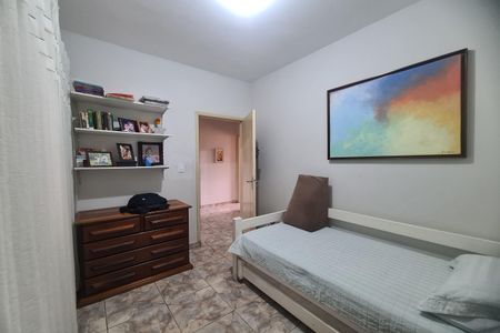Casa à venda com 200m², 3 quartos e 2 vagas Casa à venda com 200m², 3 quartos e 2 vagasQuarto 3
