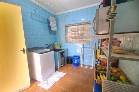 Casa à venda com 200m², 3 quartos e 2 vagas Casa à venda com 200m², 3 quartos e 2 vagasÁrea de Serviço