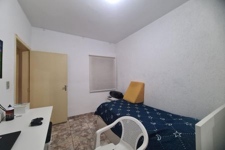 Casa à venda com 200m², 3 quartos e 2 vagas Casa à venda com 200m², 3 quartos e 2 vagasQuarto 2