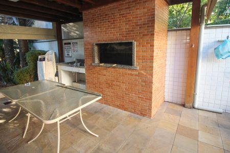 Apartamento para alugar com 82m², 2 quartos e 2 vagas Apartamento para alugar com 82m², 2 quartos e 2 vagasÁrea comum - Churrasqueira