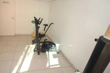 Apartamento para alugar com 82m², 2 quartos e 2 vagas Apartamento para alugar com 82m², 2 quartos e 2 vagasÁrea comum - Academia
