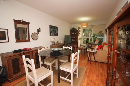 Sala de apartamento à venda com 2 quartos, 82m² em Cavalhada, Porto Alegre