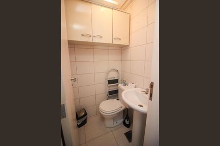 Lavabo de apartamento à venda com 2 quartos, 82m² em Cavalhada, Porto Alegre