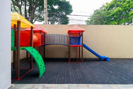 Apartamento para alugar com 83m², 1 quarto e 2 vagas Apartamento para alugar com 83m², 1 quarto e 2 vagasPlayground