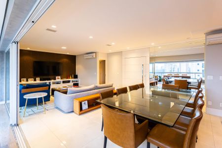 Apartamento à venda com 211m², 3 quartos e 4 vagasSala de jantar
