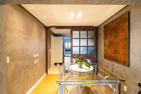 Apartamento à venda com 211m², 3 quartos e 4 vagasCopa