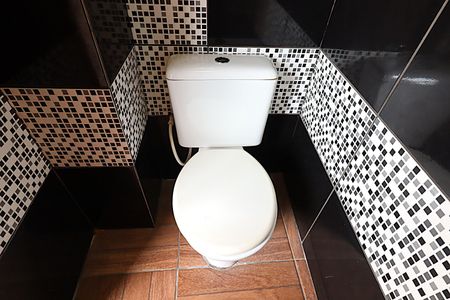 Casa à venda com 90m², 2 quartos e 2 vagasLavabo