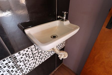 Casa à venda com 90m², 2 quartos e 2 vagasLavabo
