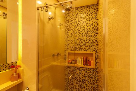 Apartamento à venda com 100m², 3 quartos e 2 vagas Apartamento à venda com 100m², 3 quartos e 2 vagasBanheiro