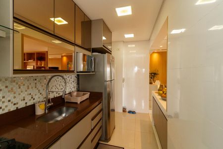 Apartamento à venda com 100m², 3 quartos e 2 vagas Apartamento à venda com 100m², 3 quartos e 2 vagasCozinha