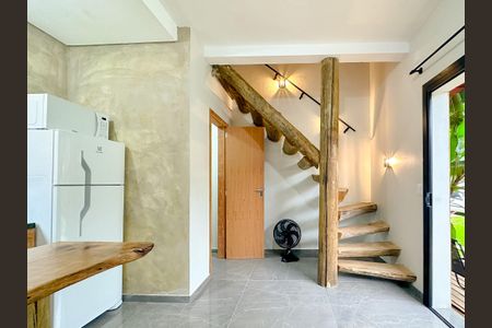 Sala de apartamento para alugar com 1 quarto, 50m² em São João do Rio Vermelho, Florianópolis