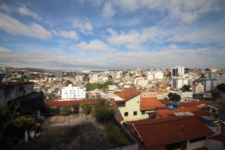 Apartamento para alugar com 101m², 3 quartos e 2 vagasVista