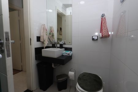 Apartamento à venda com 70m², 2 quartos e sem vagaBanheiro
