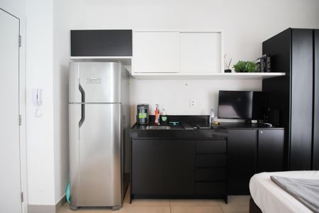 Studio para alugar com 28m², 1 quarto e sem vaga Studio para alugar com 28m², 1 quarto e sem vagaCozinha