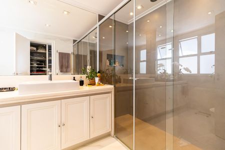 Apartamento à venda com 165m², 3 quartos e 4 vagasBanheiro 2