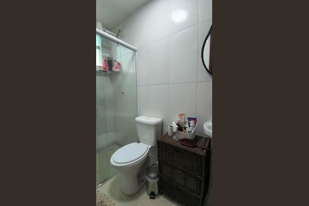 Banheiro  de apartamento à venda com 2 quartos, 45m² em Recreio dos Bandeirantes, Rio de Janeiro