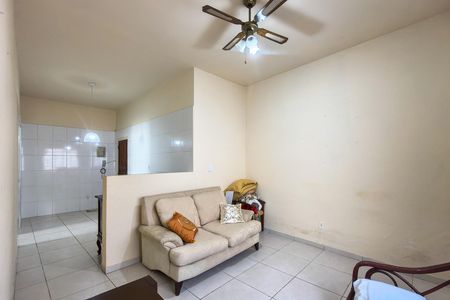 Sala de apartamento para alugar com 1 quarto, 53m² em Canto do Forte, Praia Grande