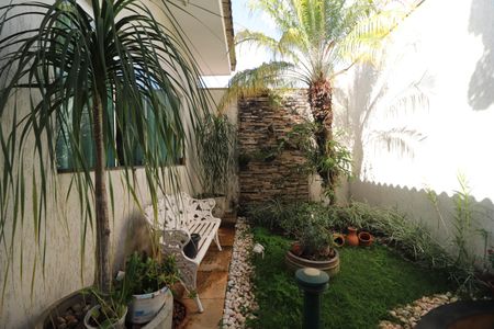 Casa para alugar com 211m², 3 quartos e 2 vagasJardim