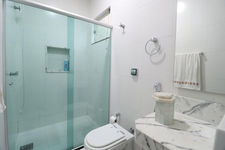 Casa para alugar com 211m², 3 quartos e 2 vagasBanheiro do Quarto 1