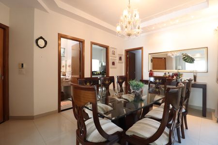 Casa para alugar com 211m², 3 quartos e 2 vagasSala de Jantar