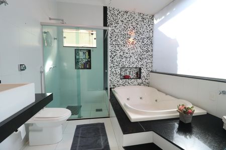 Casa para alugar com 211m², 3 quartos e 2 vagasBanheiro do Quarto 3