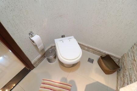 Casa para alugar com 211m², 3 quartos e 2 vagasLavabo