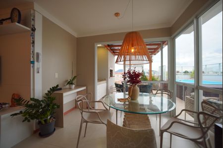 Sala de apartamento para alugar com 3 quartos, 146m² em Canasvieiras, Florianópolis