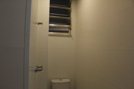 Apartamento à venda com 84m², 3 quartos e sem vagaBanheiro da Suíte