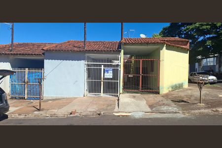 Casa para alugar com 45m², 1 quarto e 1 vaga Casa para alugar com 45m², 1 quarto e 1 vagaPlaca instalada em 12/05 com o código FEWQ-1681