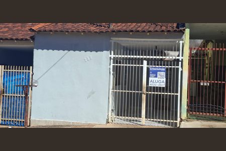 Casa para alugar com 45m², 1 quarto e 1 vaga Casa para alugar com 45m², 1 quarto e 1 vagaFachada