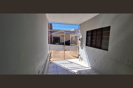 Casa para alugar com 45m², 1 quarto e 1 vaga Casa para alugar com 45m², 1 quarto e 1 vagaGaragem