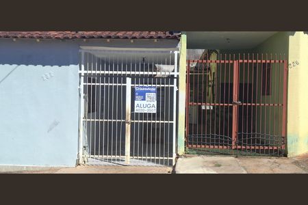 Casa para alugar com 45m², 1 quarto e 1 vaga Casa para alugar com 45m², 1 quarto e 1 vagaFachada