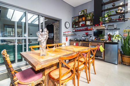 Apartamento à venda com 94m², 1 quarto e 1 vaga Apartamento à venda com 94m², 1 quarto e 1 vagaEspaço Gourmet