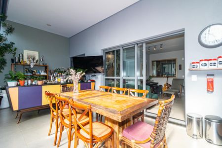 Apartamento à venda com 94m², 1 quarto e 1 vaga Apartamento à venda com 94m², 1 quarto e 1 vagaEspaço Gourmet