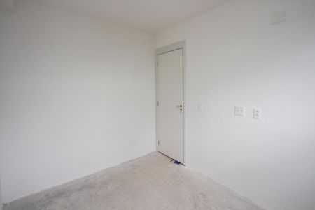 Apartamento à venda com 2 quartos, 38m² em Jardim São Luís, São Paulo