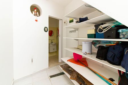 Casa para alugar com 250m², 3 quartos e 2 vagas Casa para alugar com 250m², 3 quartos e 2 vagasSalão