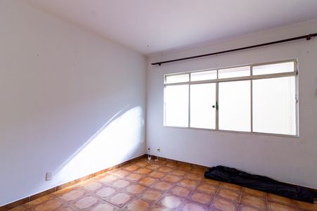 Casa para alugar com 250m², 3 quartos e 2 vagas Casa para alugar com 250m², 3 quartos e 2 vagasSala