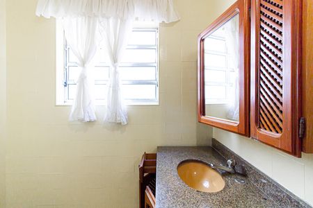 Casa para alugar com 250m², 3 quartos e 2 vagas Casa para alugar com 250m², 3 quartos e 2 vagasBanheiro da Suíte 2