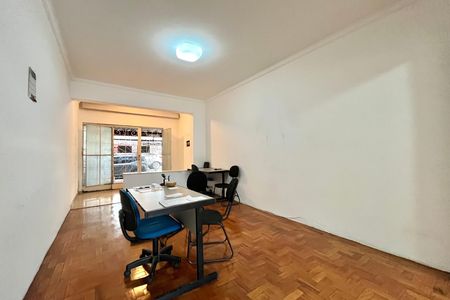 Casa para alugar com 300m², 3 quartos e 2 vagas Casa para alugar com 300m², 3 quartos e 2 vagasSala