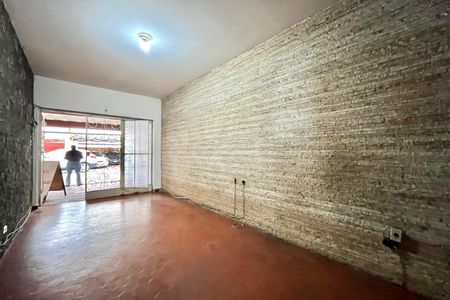 Casa para alugar com 300m², 3 quartos e 2 vagas Casa para alugar com 300m², 3 quartos e 2 vagasEntrada