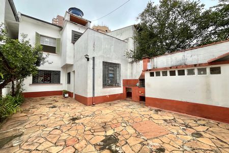 Casa para alugar com 300m², 3 quartos e 2 vagas Casa para alugar com 300m², 3 quartos e 2 vagasQuintal