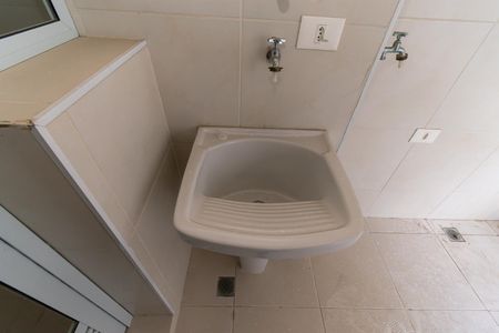 Apartamento à venda com 64m², 3 quartos e 1 vagaÁrea de Serviço