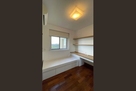 Apartamento à venda com 250m², 3 quartos e 4 vagas
