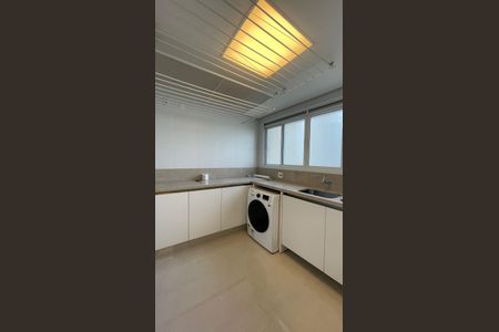 Apartamento à venda com 250m², 3 quartos e 4 vagas